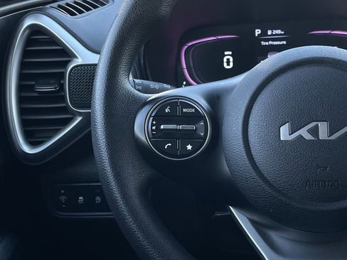 Used 2024 Kia Soul LX w/ Option Group 015 image 13