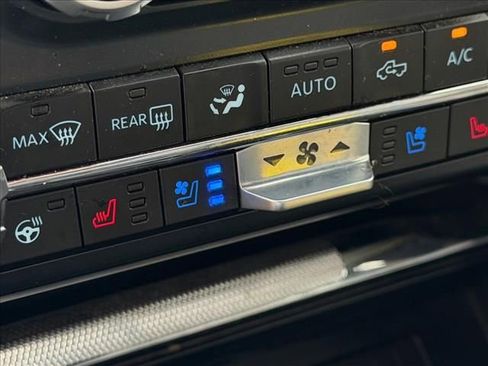 Certified 2025 Ford F150 Lariat w/ Equipment Group 501A Mid AWD/4WD image 20