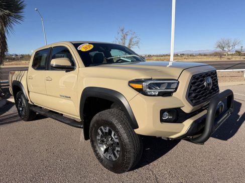 Used 2020 Toyota Tacoma TRD Off-Road image 8