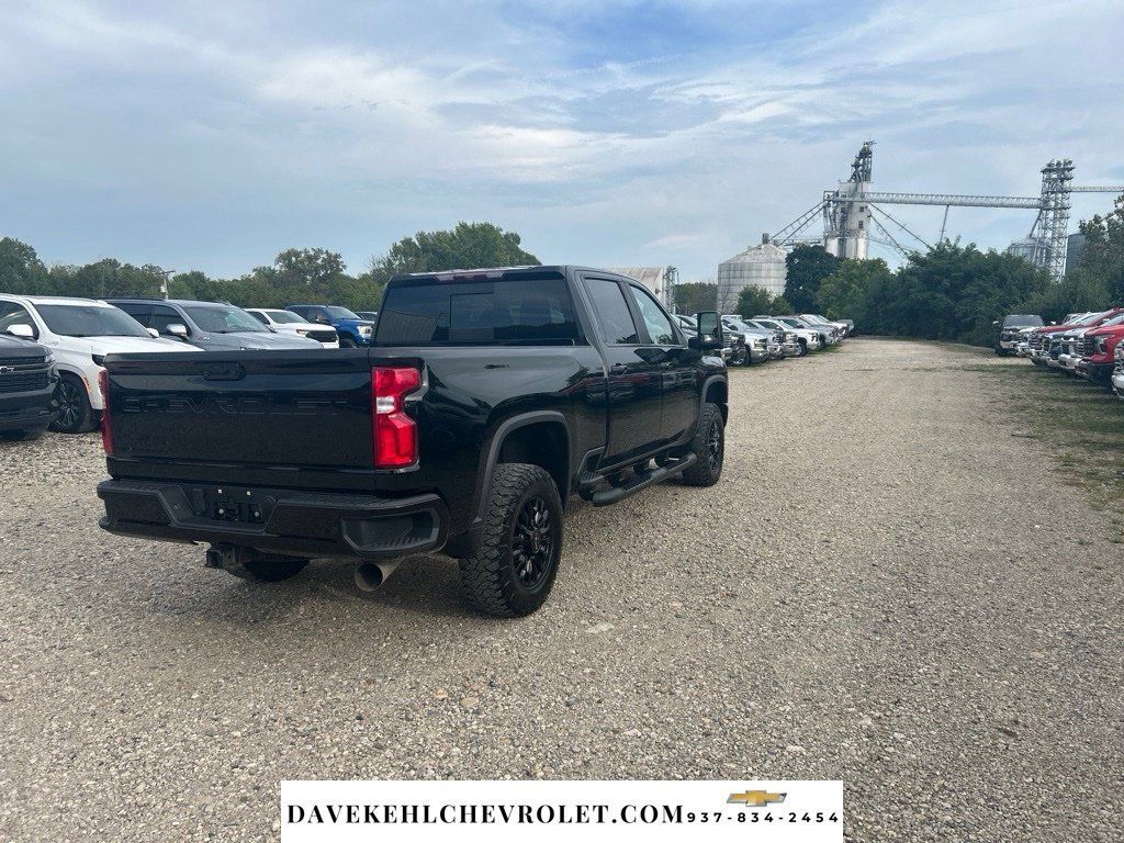 Used 2022 Chevrolet Silverado 2500 LTZ w/ LTZ Plus Package AWD/4WD image 5
