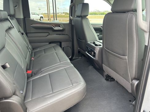 Certified 2024 GMC Sierra 1500 SLT image 12