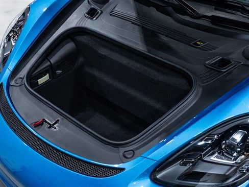 Used 2024 Porsche 718 Boxster Spyder RS RWD image 39