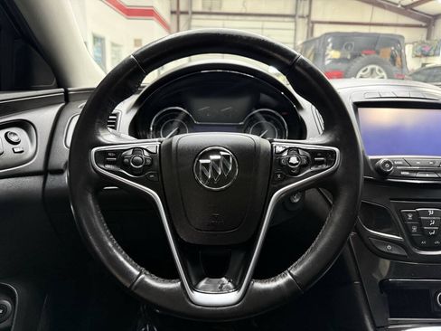 Used 2017 Buick Regal Sport Touring FWD image 22