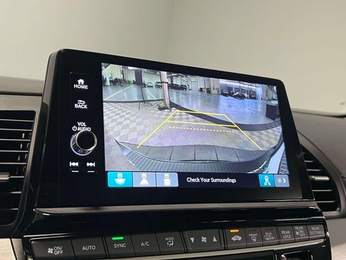 Used 2026 Honda Odyssey EX-L image 31