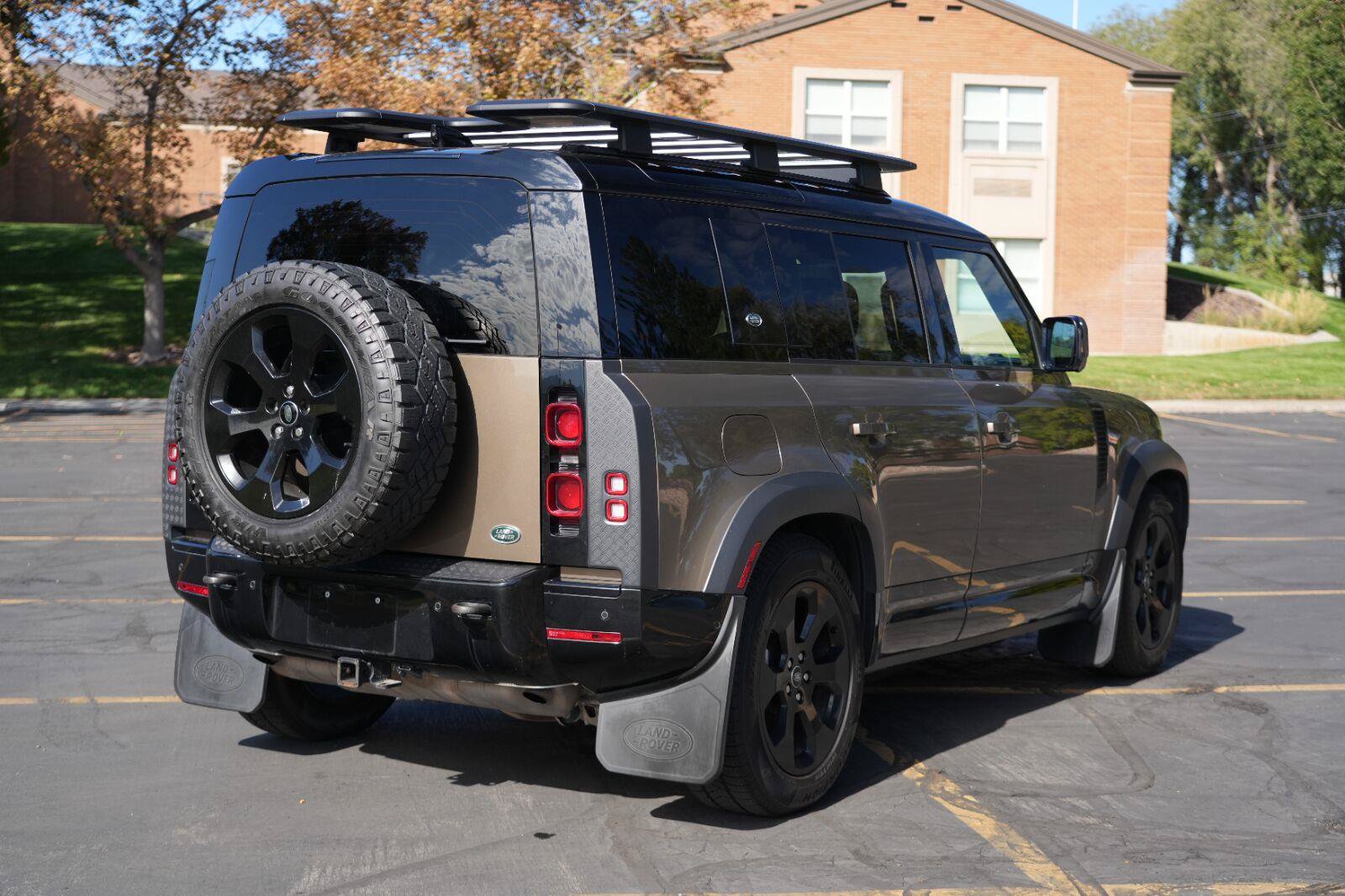 Used 2022 Land Rover Defender 110 X-Dynamic HSE AWD/4WD image 5