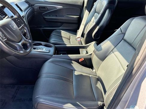 Certified 2023 Honda Passport TrailSport image 14