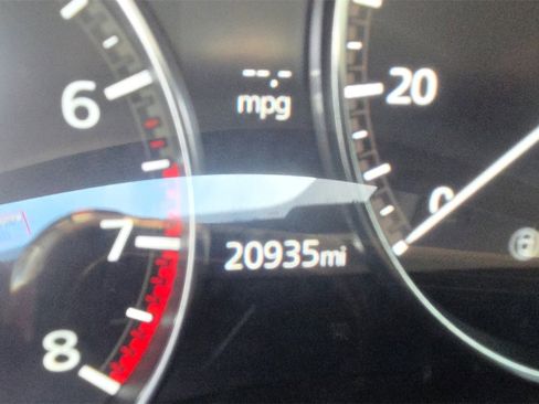 Used 2023 MAZDA MAZDA3 s image 12