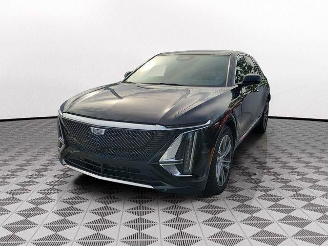 Certified 2024 Cadillac Lyriq Luxury RWD image 3