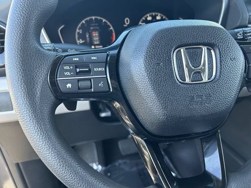 Certified 2023 Honda Pilot LX image 27