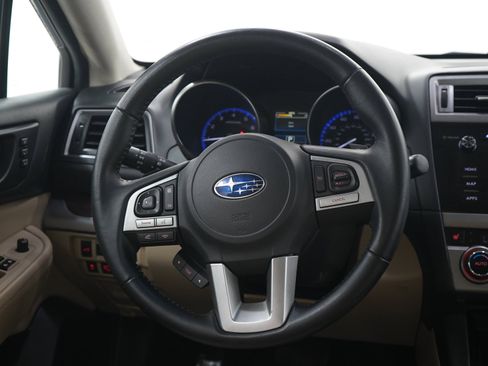 Used 2016 Subaru Outback 2.5i Limited AWD/4WD image 17