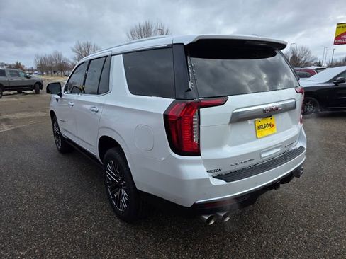 Used 2021 GMC Yukon Denali w/ Denali Premium Package AWD/4WD image 14