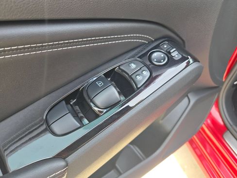 Used 2023 Nissan Altima 2.5 SL AWD/4WD image 13