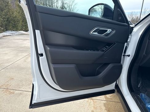 New 2026 Land Rover Range Rover Velar Dynamic SE image 10