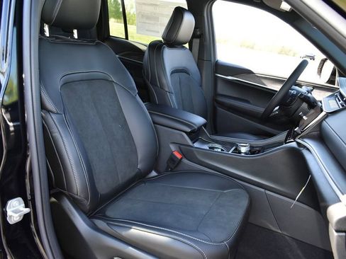 New 2026 Jeep Grand Cherokee Altitude AWD/4WD image 24