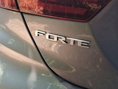 Used 2024 Kia Forte GT-Line FWD image 10