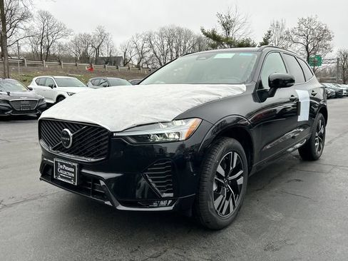 Used 2026 Volvo XC60 B5 Plus w/ Protection Package Premier AWD/4WD image 5