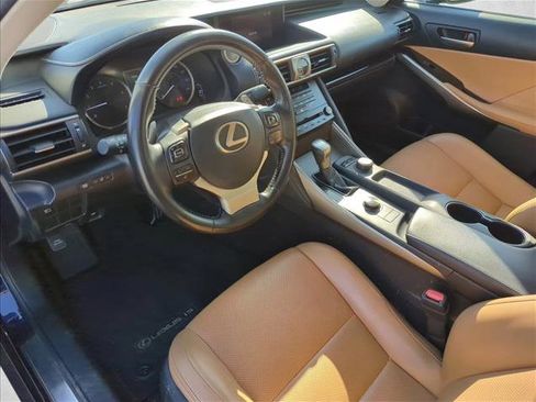Used 2017 Lexus IS 200t image 5