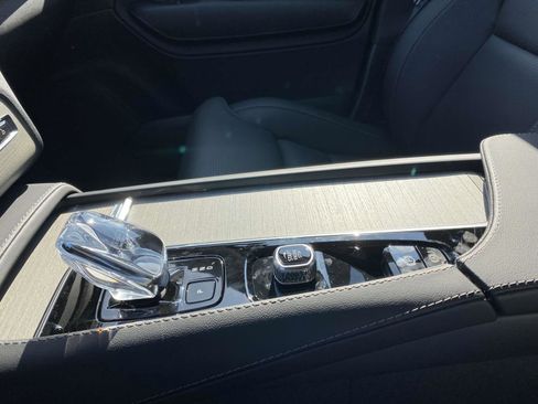 New 2025 Volvo XC90 B6 Ultra w/ Lounge Package AWD/4WD image 23