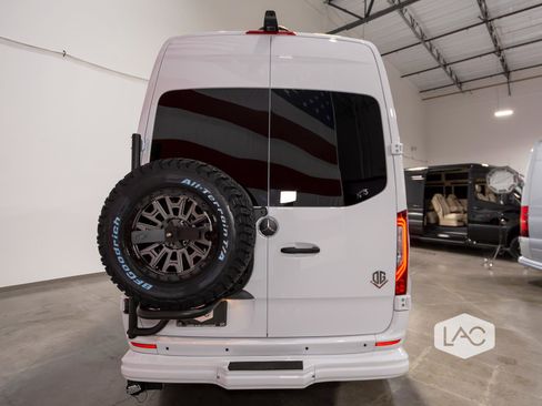 Used 2025 Mercedes-Benz Sprinter 2500 image 23