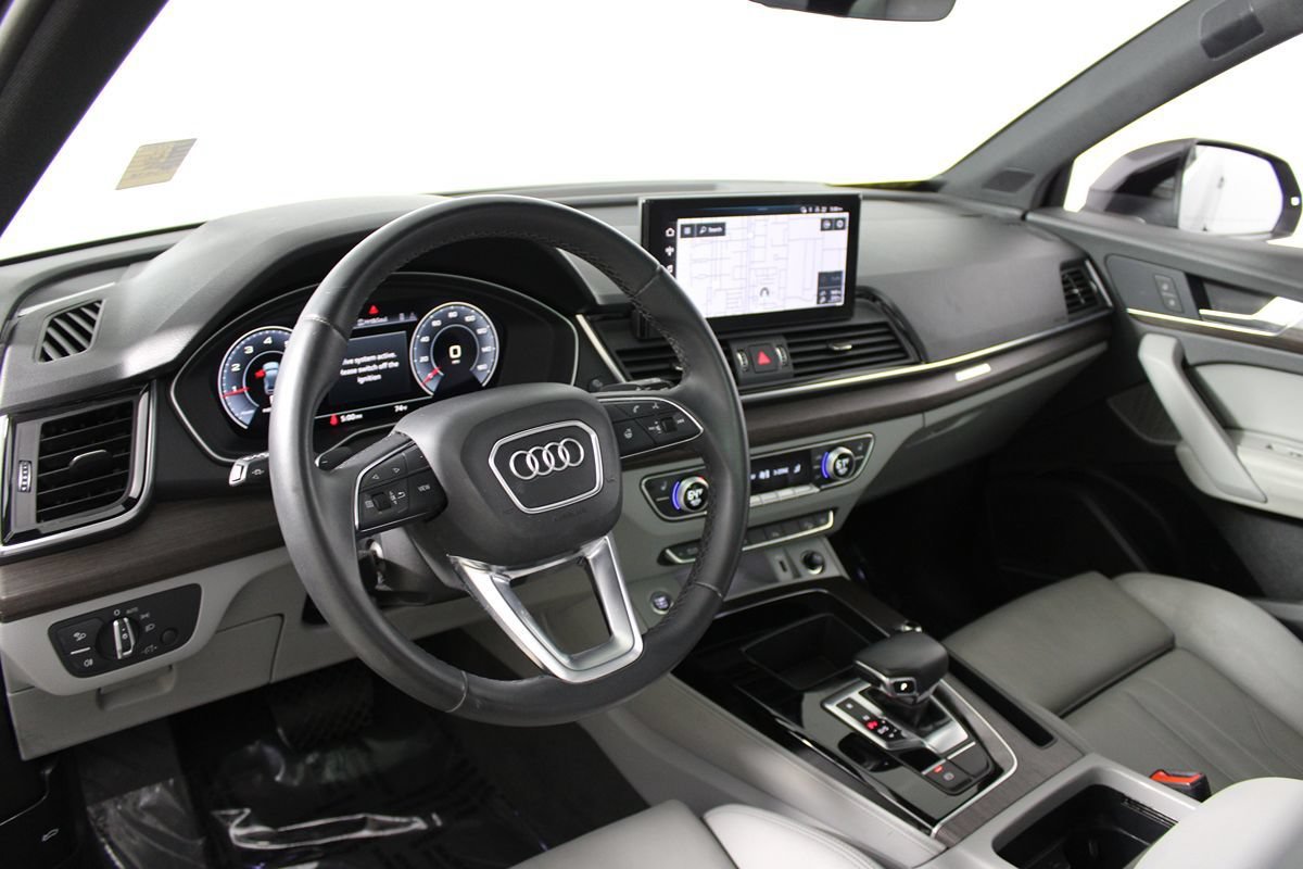 Used 2022 Audi Q5 2.0T Premium Plus AWD/4WD image 12