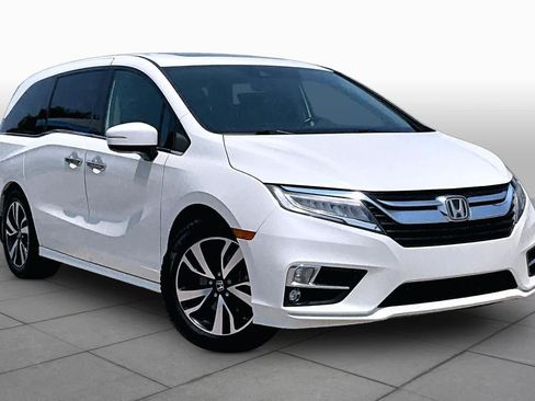 Used 2018 Honda Odyssey Elite image 3