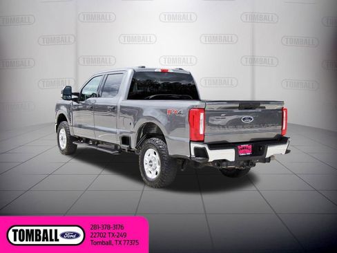 Used 2025 Ford F250 XLT w/ FX4 Off-Road Package image 5
