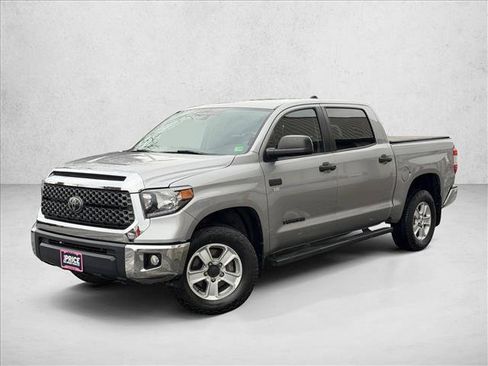 Used 2020 Toyota Tundra SR5 w/ SR5 Upgrade Package image 24