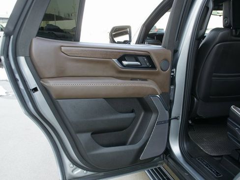 Used 2025 GMC Yukon Denali Ultimate image 28