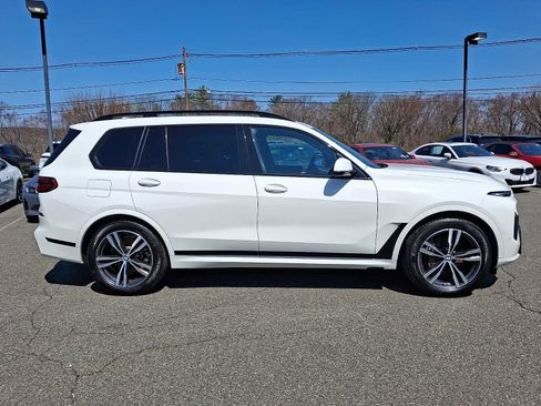 Used 2024 BMW X7 xDrive40i w/ M Sport Package AWD/4WD image 8