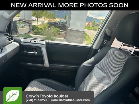 Used 2016 Toyota 4Runner SR5 AWD/4WD image 14