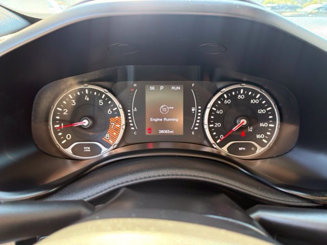 Used 2023 Jeep Renegade Latitude AWD/4WD image 14