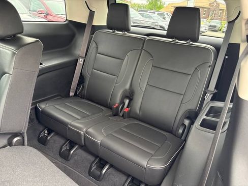 Used 2023 GMC Acadia Denali AWD/4WD image 22