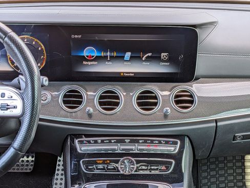 Used 2019 Mercedes-Benz E 63 AMG S image 19