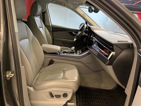 Used 2022 Audi Q7 3.0T Premium Plus w/ Premium Plus Package AWD/4WD image 60