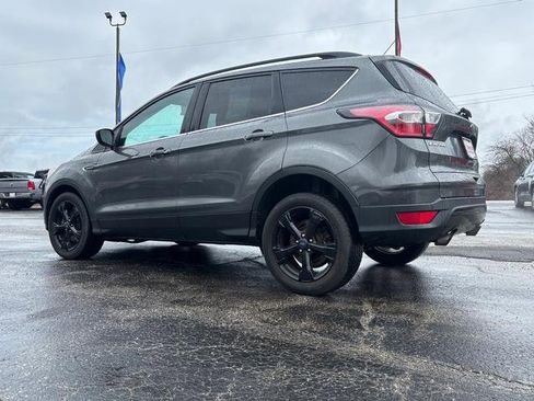 Used 2017 Ford Escape SE w/ Equipment Group 201A AWD/4WD image 5