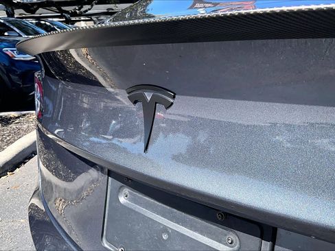 Used 2023 Tesla Model 3 Performance image 9