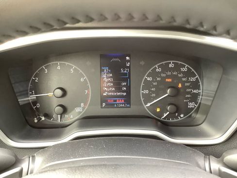 Used 2025 Toyota Corolla SE FWD image 30