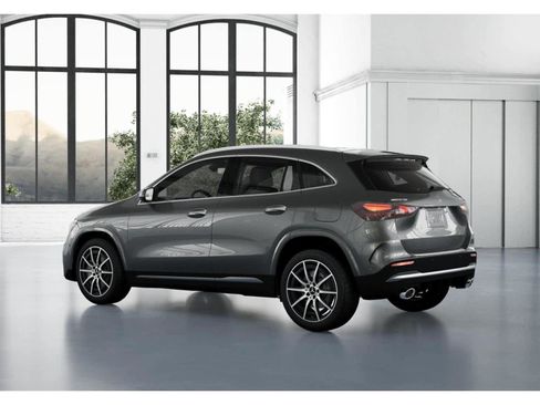 New 2026 Mercedes-Benz GLA 35 AMG 4MATIC image 29