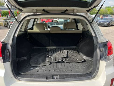 Used 2010 Subaru Outback 2.5i Limited AWD/4WD image 27