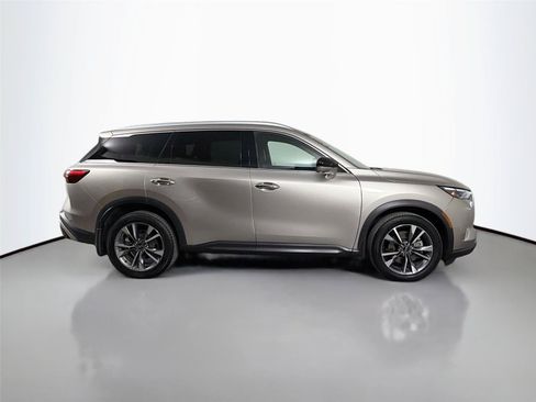 Used 2023 INFINITI QX60 Luxe w/ Cargo Package AWD/4WD image 5