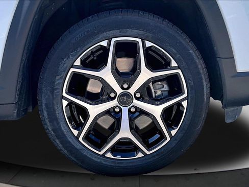 Used 2025 Jeep Compass Limited AWD/4WD image 32