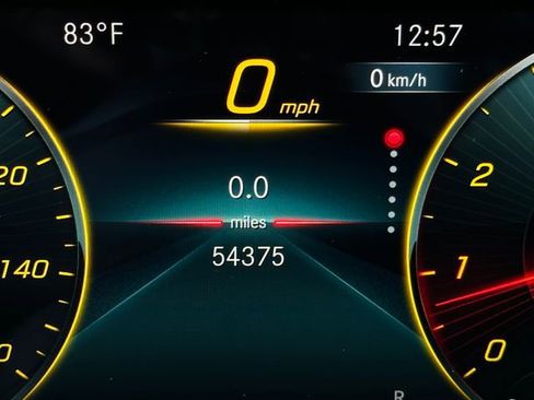 Used 2022 Mercedes-Benz GLB 250 4MATIC image 23