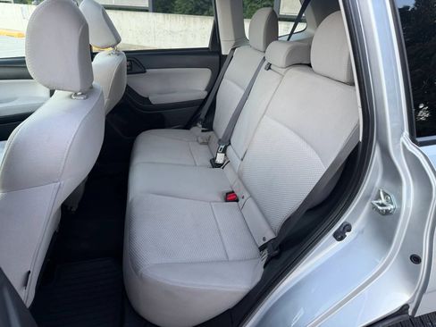 Used 2015 Subaru Forester 2.5i Premium w/ All-Weather Package AWD/4WD image 39