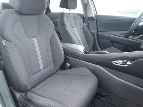 New 2026 Hyundai Elantra SE FWD image 29