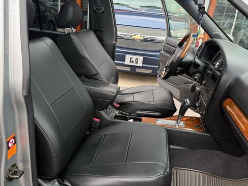 Used 2001 INFINITI QX4 4WD w/ (S02) Sport Pkg image 15