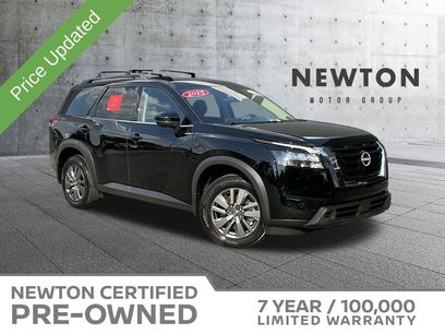 Used 2025 Nissan Pathfinder SV