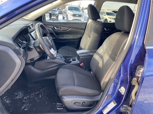 Used 2019 Nissan Rogue S image 14