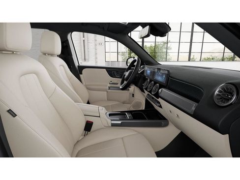 New 2025 Mercedes-Benz GLB 250 4MATIC image 4