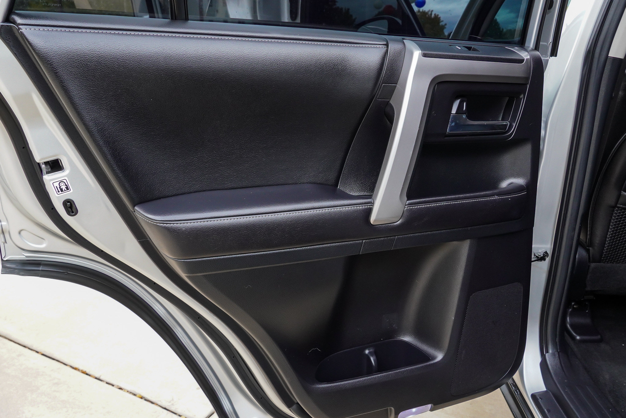 Used 2015 Toyota 4Runner SR5 Premium AWD/4WD image 23