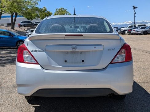 Used 2016 Nissan Versa SV w/ SV Appearance Package FWD image 3